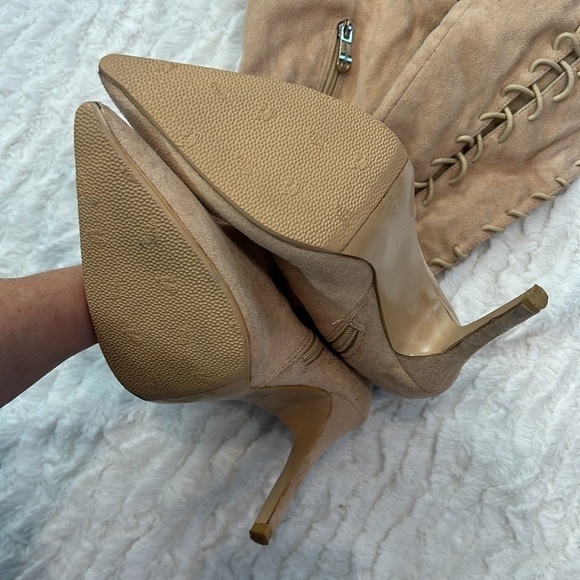 Cape Robbin lace up thigh high cream pointed toe boots women’s size 7 3” heel - Picture 4 of 10